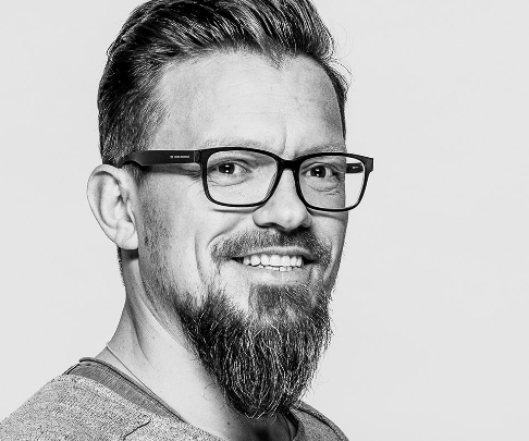 Head of Technology: Technisches Projektmanagement, -Consulting & -Konzeption Porträt von unserem Head of Technology Oliver Perle